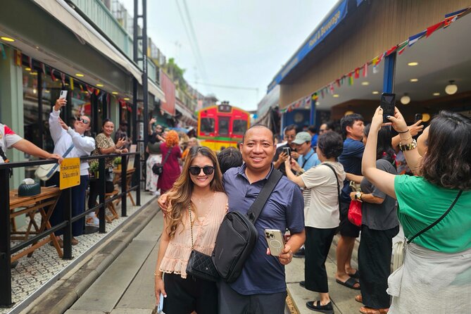 Private Floating Market, Train Market and After Rain Cafe Tour - Why the Maeklong train is worth the early start