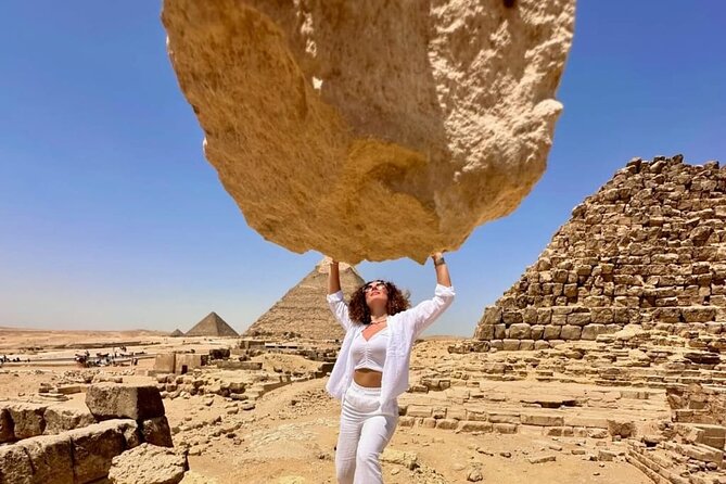 Private Full day Tour to Pyramids, Egyptian Museum and Bazaar - Lunch with a view, plus useful dietary planning