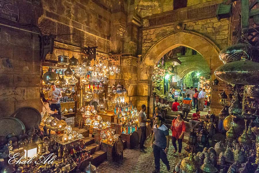 Private Giza Pyramids , Museum, Citadel and Cairo Bazaar - Lunch at a local restaurant