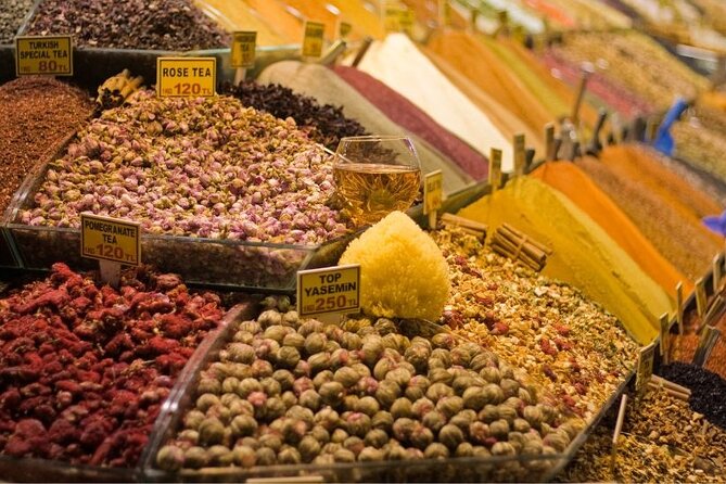 Private Guided Tour Hagia Sophia, Cistern, Topkapi and Bazaar - The Grand Bazaar: finish with room to wander