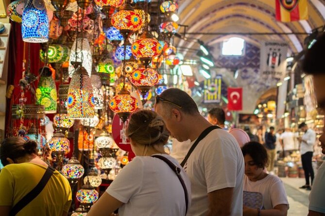 Private Guided Tour Hagia Sophia, Cistern, Topkapi and Bazaar - Timing, clothing, and practical planning