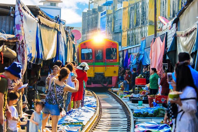 Private Guided Tour to Train Market and Damnoensaduak Floating Market - Is $125 a fair price?
