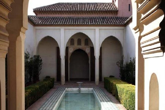 Private Malaga: Alcazaba, Museum, Market, Cathedral & Picasso - Picasso’s Malaga: Museum Exterior and Plaza de la Merced