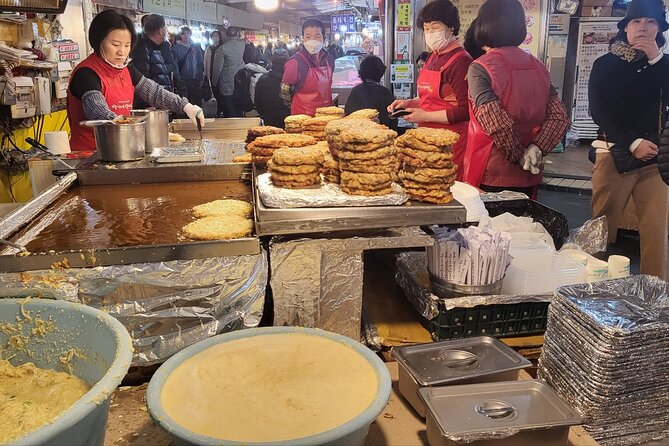 Private Seoul City Tour Palace, village, temple, market - Wearing hanbok in Bukchon Hanok Village