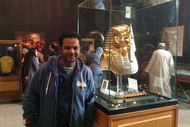 Private sightseeing Tour: Giza Pyramids, Egyptian Museum and Khan Khalili Bazaar - Khufu, Khafre, and Menkaure up close