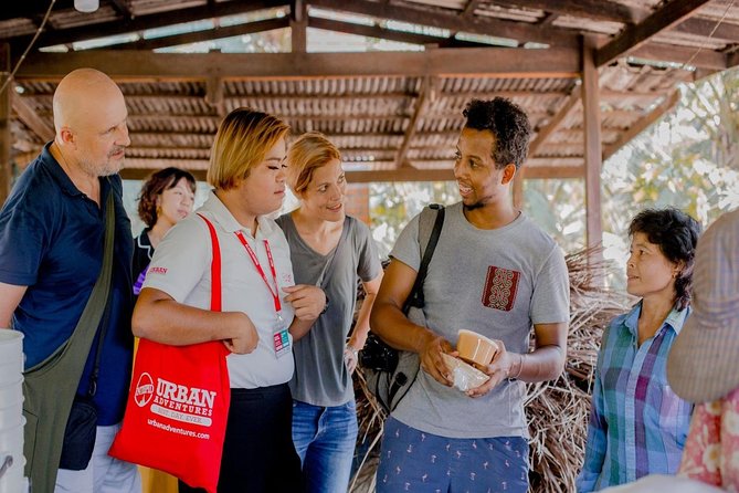 Private Tour from Bangkok: Railway and Floating Markets Tour - Comfort, clothing, and timing