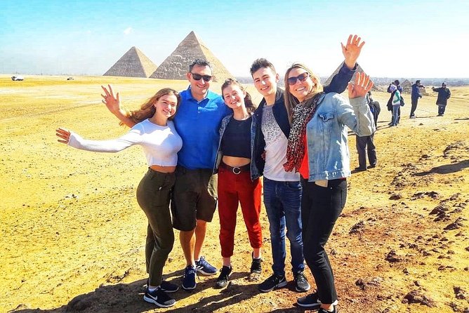 Private tour to Giza pyramids,sphinx,museum,market& lunch - The pyramid interior is a separate decision