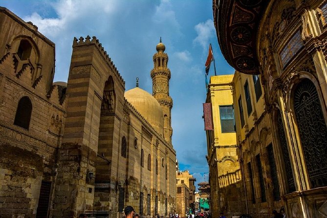 Private Tour To Islamic Cairo and Khan El-Khalili Tourist Bazaar - Walking the one-kilometer length of Muizz Street