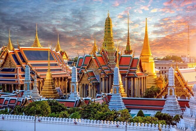 Private Tour to Maeklong Train Market and Floating Market - Damnoen Saduak Floating Market on foot or by boat