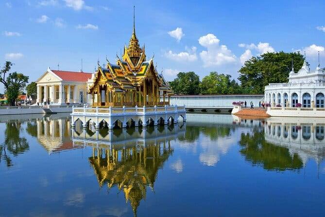 Private Tour to Maeklong Train Market and Floating Market - Food, shopping, and the everyday side of the markets