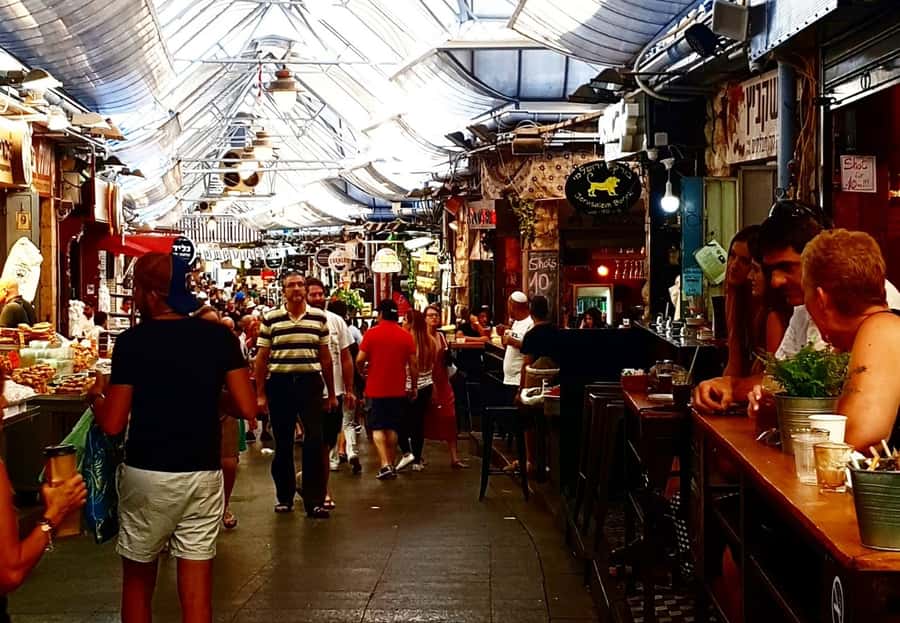 Private Tour to the Culinary World of Jerusalem Market - Meeting Nissim Slama at the mural
