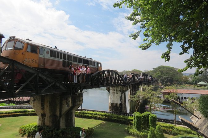 Private Tour to the Floating Market and Bridge over River Kwai - Lunch beside the River Kwai