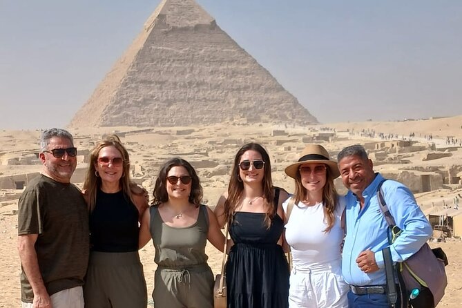 Private Tour to The Pyramids Egyptian Museum & Bazaar from Cairo - Giza and the pyramids of three generations
