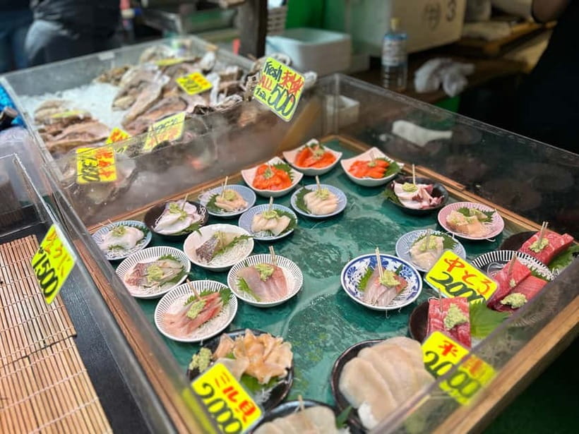 Private Toyosu & Tsukiji Market Adventure with Tuna Auction - Shopping for knives, pottery, and Japanese pantry goods
