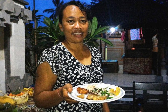 PRIVATE Ubud Market Tour & Balinese Cooking Class with Putu - Who gets the most value from the $95 price