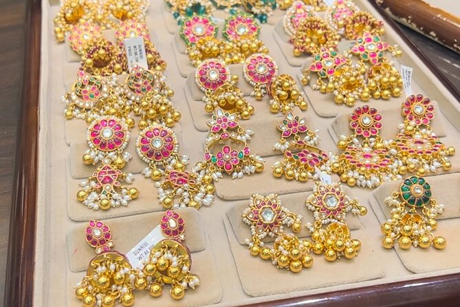 Private Walking Tour into the Oldest Local Market in Bengaluru - Timing, meeting point, and the finish at Raja Market circle