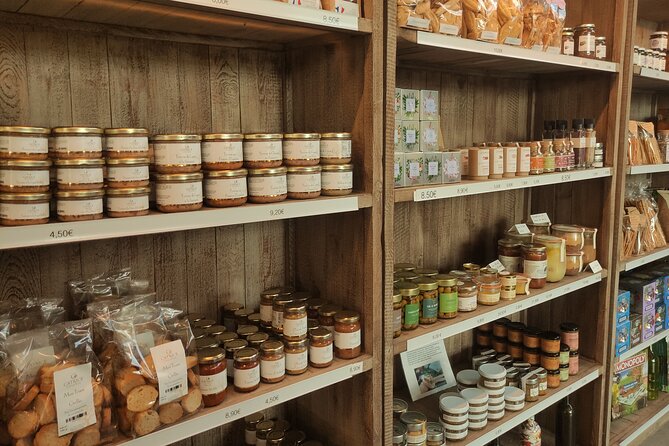 Provençal Morning Farmers Market & Food Discovery Tour - Who should book this Aix-en-Provence market walk