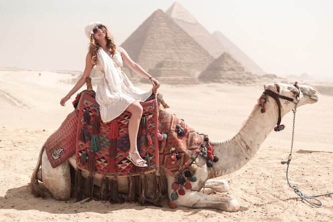 Pyramids, Egyptian Museum & Bazaar With Photographer - What the camel ride adds