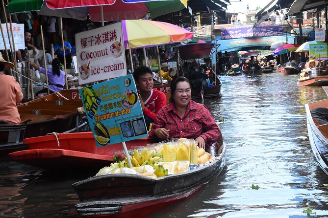 Railway Market, Floating Market and After the Rain Cafe - Private transport makes the long route easier