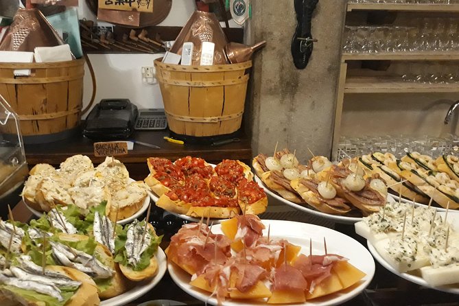 Rialto Market Food and Wine Lunchtime Tour of Venice - What the small group changes
