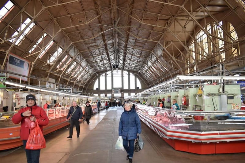 Riga: Central Market Latvian Food Tour - The five former zeppelin hangars