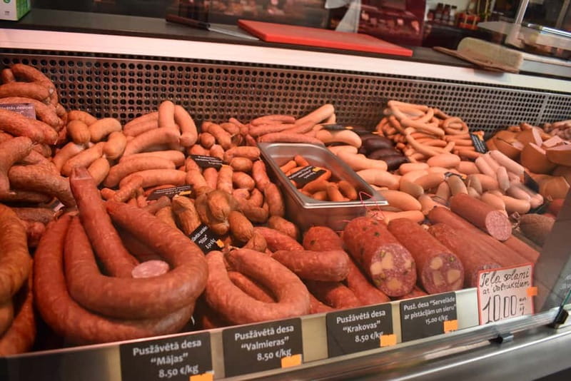 Riga: Central Market Latvian Food Tour - Meeting your guide near street number 18