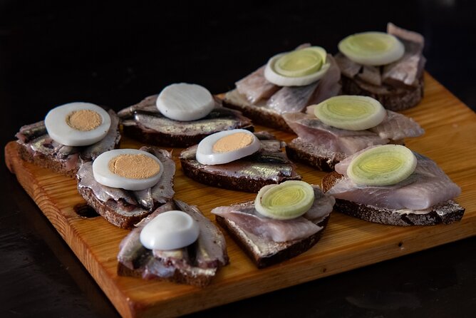 Riga Central Market Traditional Food tasting experience - Vegetarian requests and food preferences