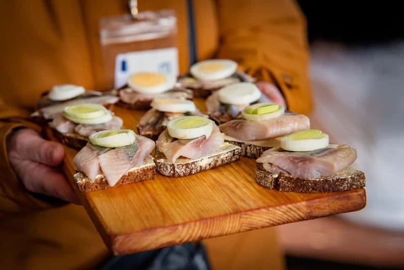 Riga: Central Market Traditional Food Tour in a Small Group - Practical details that matter