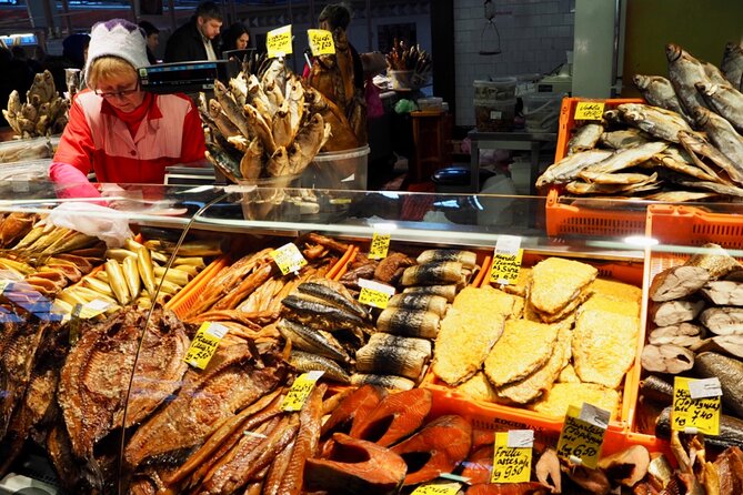 Riga Old Town, C Market & Art Nouveau Guided Walking Tour - Food and nightlife advice you can use after the walk