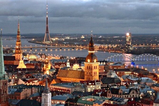 Riga Old Town, C Market & Art Nouveau Guided Walking Tour - From the Freedom Monument to the 1991 barricades