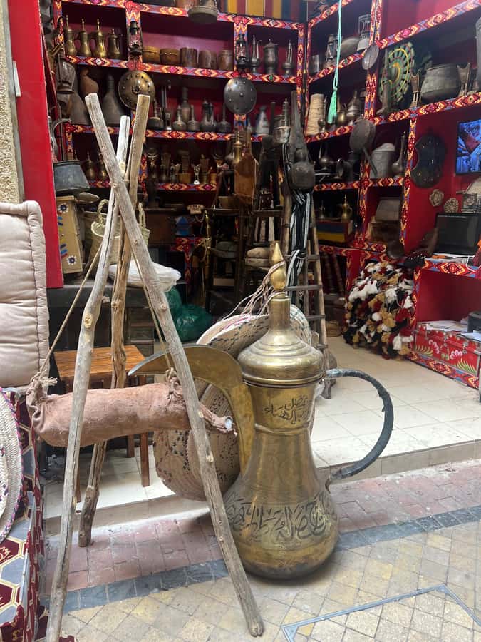 Riyadh: Masmak Fort, Souq AlZal, and Murabba Palace Tour - Najdi Village brings the history to the table