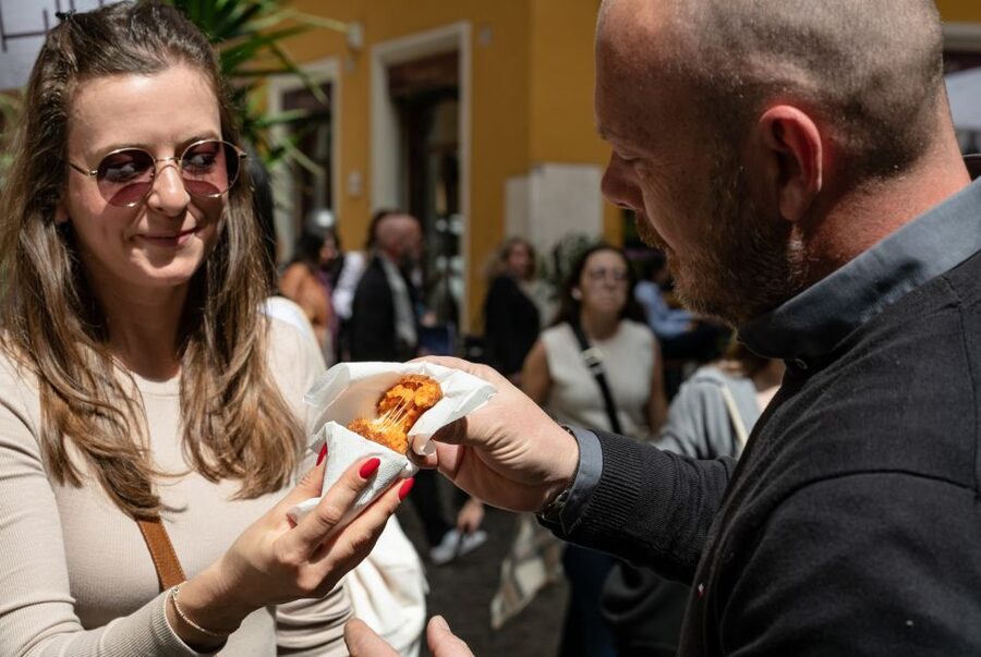 Rome: Guided Testaccio Market Food Tour with Tastings - Group size, walking, and access