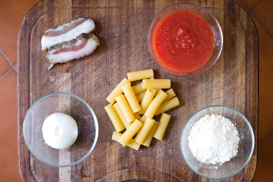 Rome: Market and Cooking Class at a Local's Home - From Roman market stalls to a private kitchen