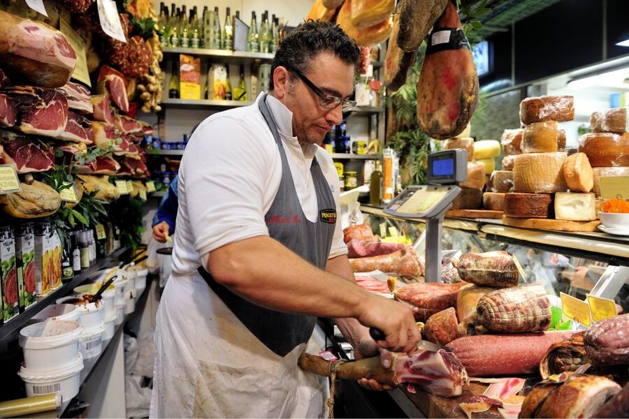 Rome: The Vatican Market Experience Tasting and Class - Is $155.20 a fair price?