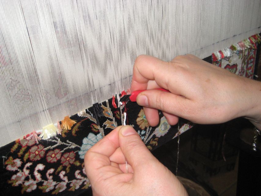 Rug Shopping Private Tour with expert Grand Bazaar - How the private format changes the experience
