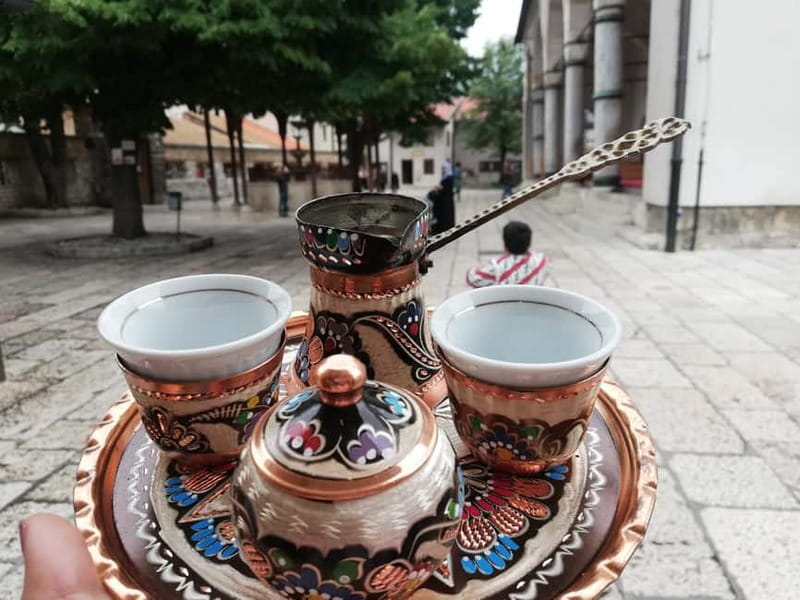 Sarajevo: Sarajevo City Market, Old Town Food Tasting Tour - Markale Market and the taste of Sarajevo produce