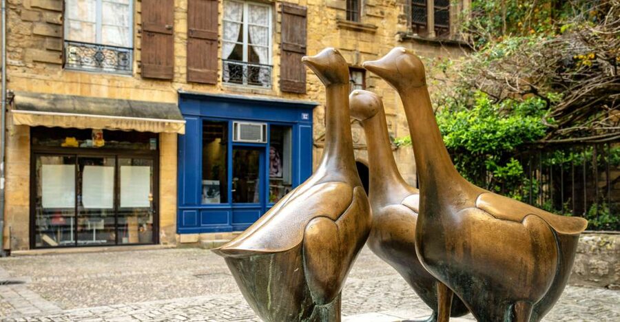 Sarlat Gourmet Tour & Market Visit with Tastings - Key points to know before booking