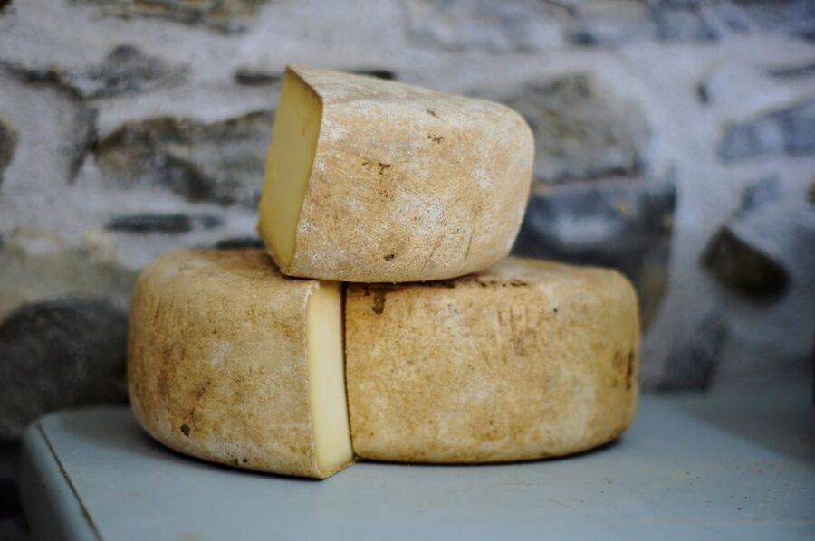 Sarlat Gourmet Tour & Market Visit with Tastings - Sarlat’s market gives the tour its local pulse