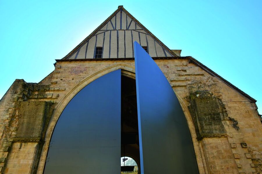 Sarlat Gourmet Tour & Market Visit with Tastings - The historic sights between the bites