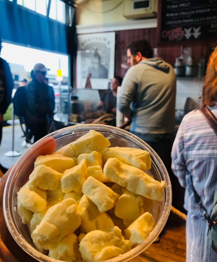 Secret Food Tours: Seattle Pike Place Market - The first tastes: chocolate cacao tea, honey, and cranberries