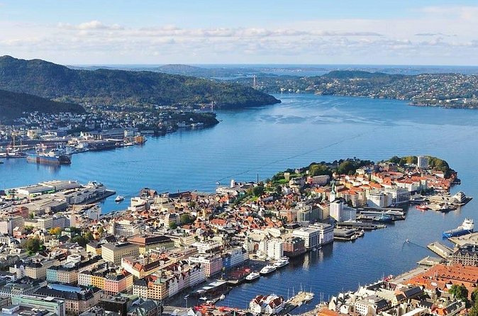 Self-Guided Hike from Bergen's Fish Market up Mount Fløyen - Reaching Fløyen Panorama