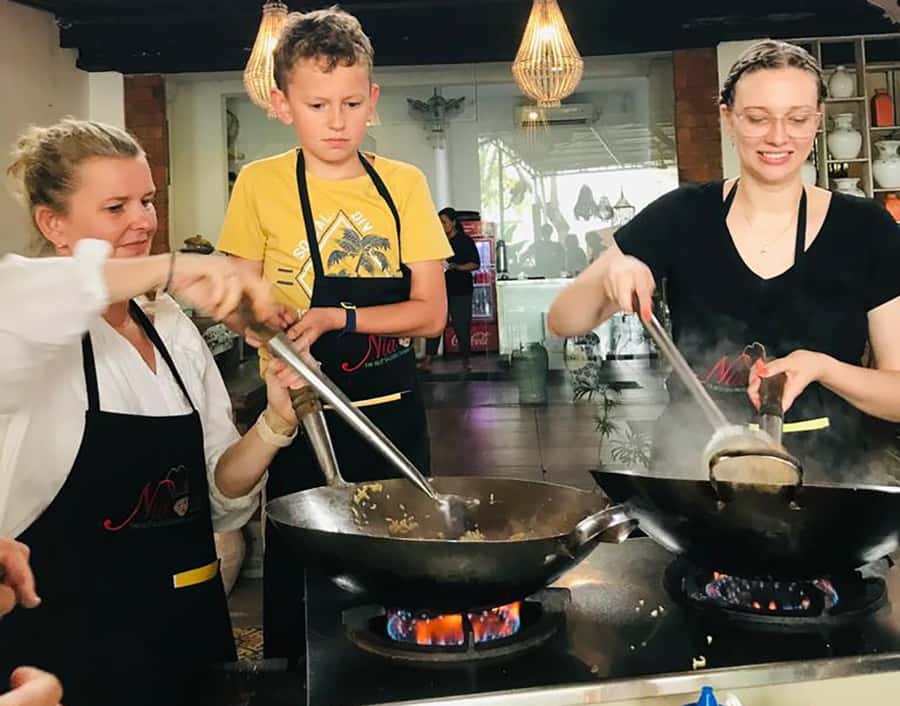 Seminyak: Balinese Cooking Class & Market Tour - The chefs make the difference