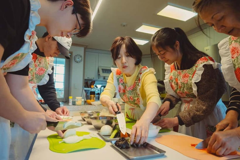 Seoul: Authentic Korean Cooking Class and Market Tour - A homemade lunch you help create