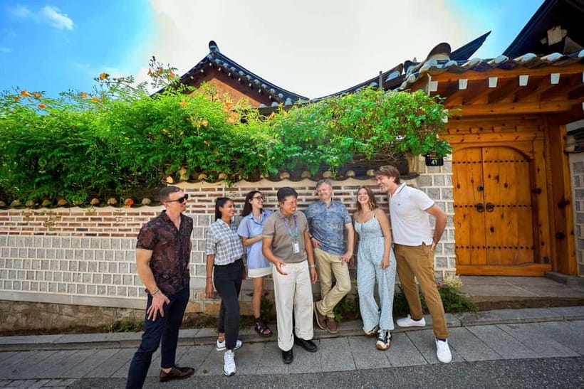Seoul: Bukchon Village, Gyeongbokgung, Gwangjang Market - Bukchon Hanok Village, Seoul’s best first glimpse of old neighborhoods