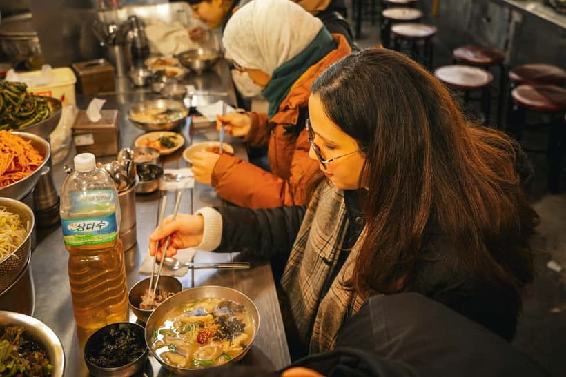 Seoul: Colonial History Tour with Prison&Palace, Market Food - Seodaemun Prison: the tour’s most serious hour