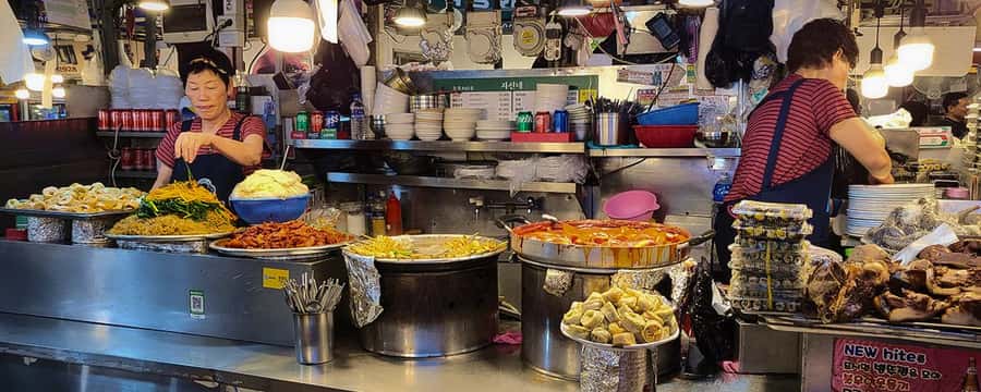 Seoul Evening Tour:Gwangjang Market&Naksan Park&Eungbongsan - Why This Night Tour Works