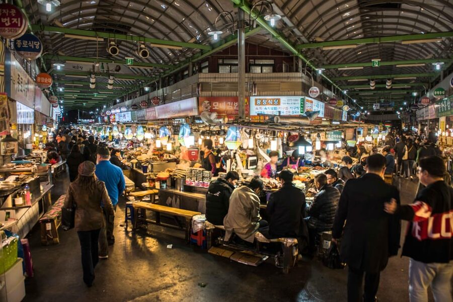 Seoul Gwangjang Market Foody Walking Tour - What two hours at the market feels like