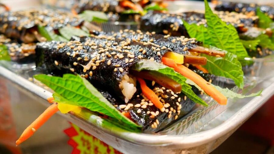 Seoul: Gwangjang Market Netflix Food Tour - Starting at Anguk Station and entering Insa-dong