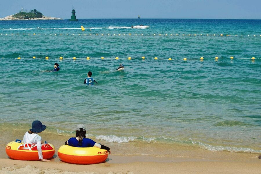 Seoul: Sokcho beach, market, hot spring and Seorak Cable Car - Why This Day Trip Works