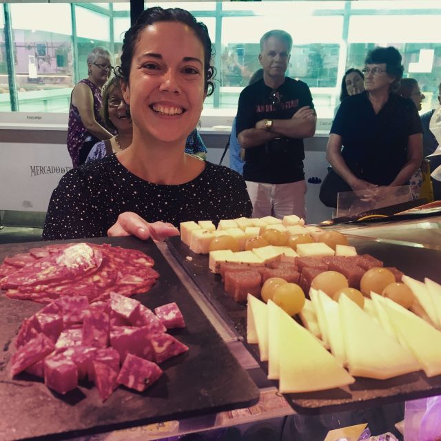Seville: Triana Market Tour with Tastings - The market’s remains and its older story